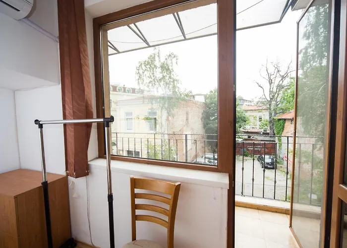 Aleks Center בורגאס